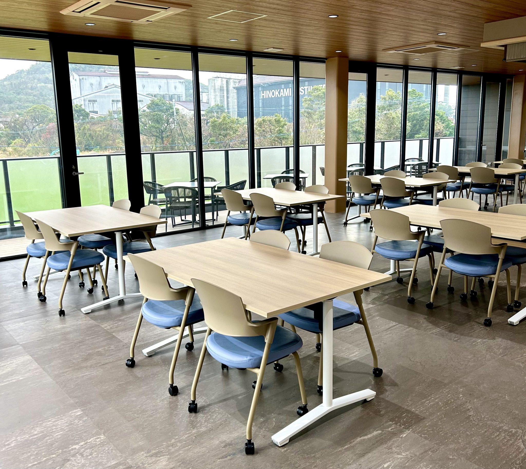 社屋新設に伴う、執務室、休憩スペースの什器のご提案 | 鹿児島オフィスづくり.com